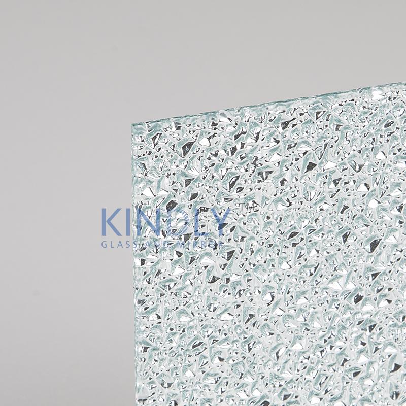 Clear Silver Coated Diamond Rolled Glass